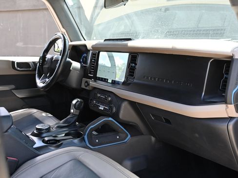 Used 2022 Ford Bronco Wildtrak AWD/4WD image 12