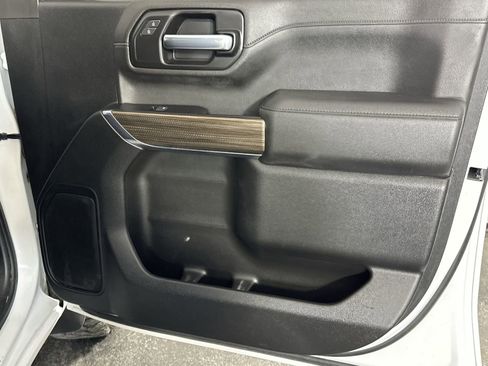 Used 2022 Chevrolet Silverado 2500 LT w/ Convenience Package image 31