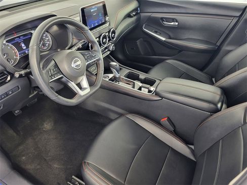 Certified 2024 Nissan Sentra SR w/ SR Premium Package image 10