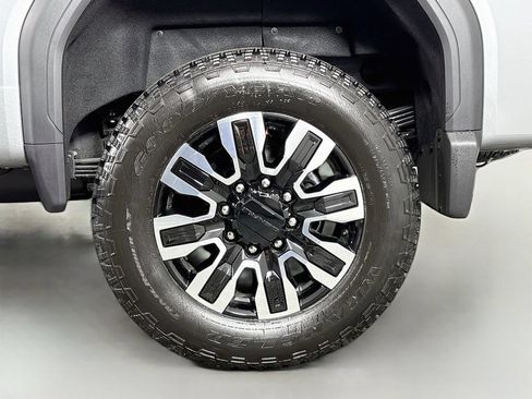 New 2026 GMC Sierra 2500 Denali Ultimate w/ LPO, Black Badging Package AWD/4WD image 32
