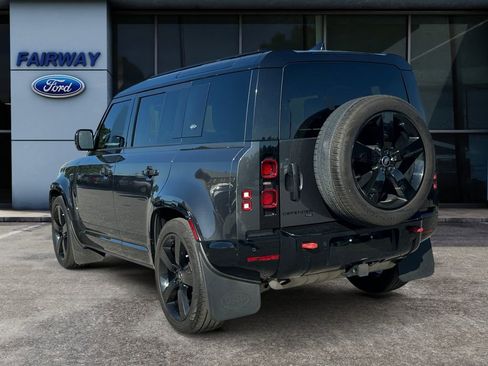 Used 2023 Land Rover Defender 110 X-Dynamic SE AWD/4WD image 4