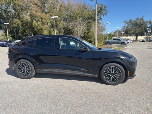 Used 2025 Ford Mustang Mach-E Premium image 5