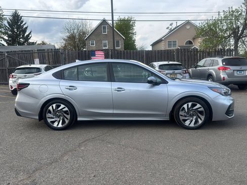 Used 2024 Subaru Legacy Limited AWD/4WD image 9