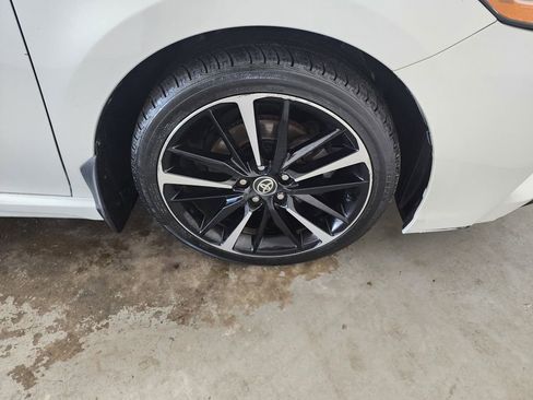 Used 2020 Toyota Camry XSE image 39