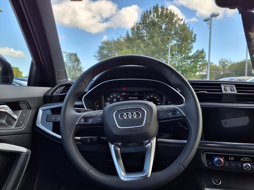 Used 2025 Audi Q3 2.0T Premium AWD/4WD image 10