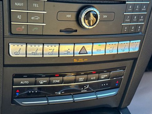 Used 2016 Mercedes-Benz E 400 Cabriolet image 29