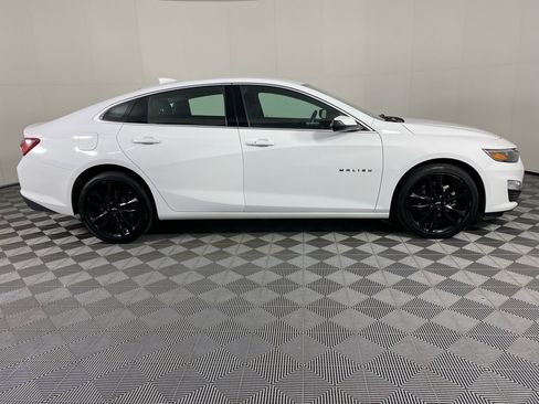 Used 2024 Chevrolet Malibu LT w/ Sport Edition FWD image 9