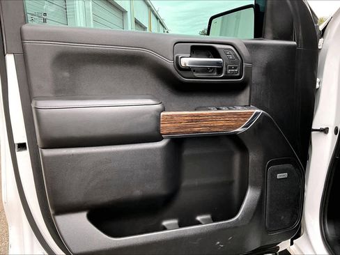 Used 2019 Chevrolet Silverado 1500 High Country w/ Technology Package image 21