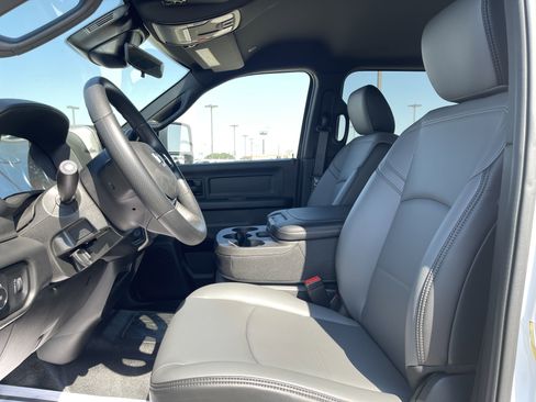 New 2026 RAM 5500 Tradesman w/ Chrome Appearance Group image 34