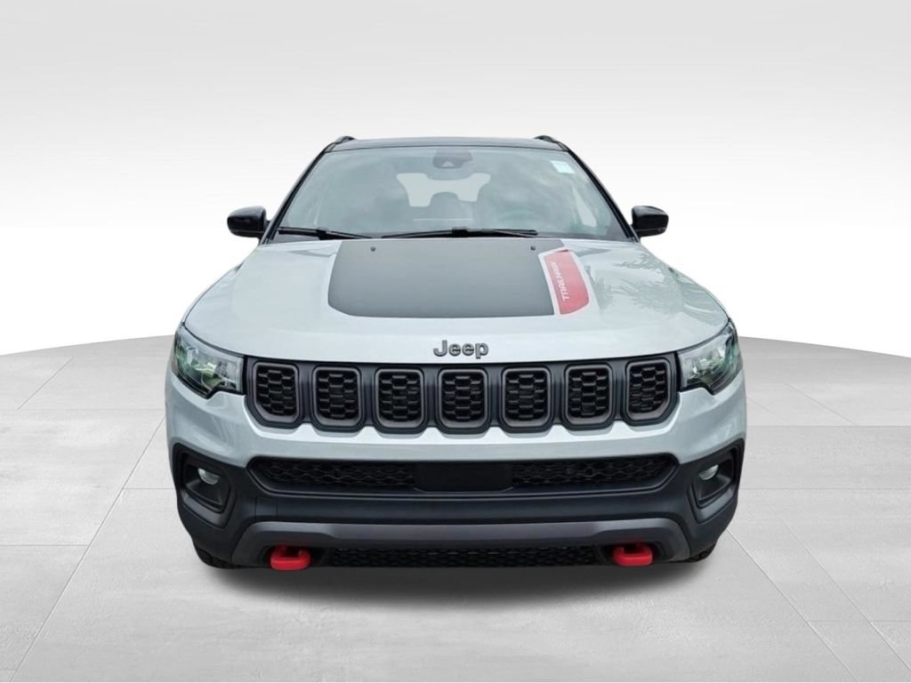 New 2026 Jeep Compass Trailhawk w/ Sun, Sound & Navigation Group AWD/4WD image 8