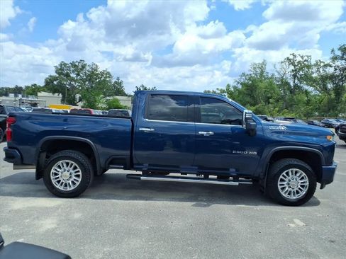Used 2023 Chevrolet Silverado 2500 High Country w/ Z71 Off-Road Package AWD/4WD image 8