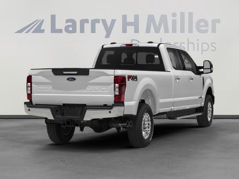 Used 2021 Ford F350 Lariat AWD/4WD image 5