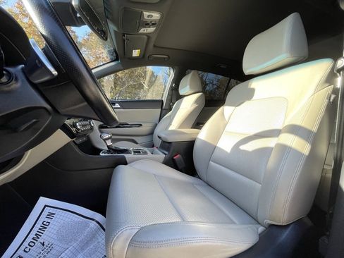 Used 2022 Kia Sportage Nightfall Edition w/ Nightfall Fwd Premium Package image 22