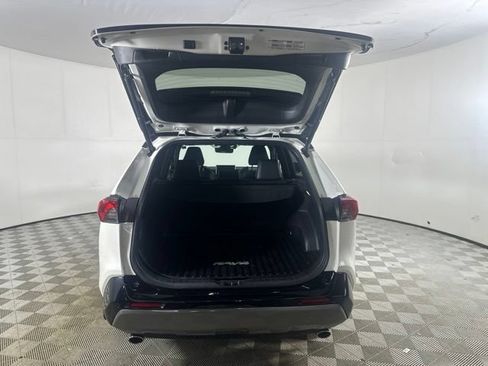 Used 2021 Toyota RAV4 XSE AWD/4WD image 9