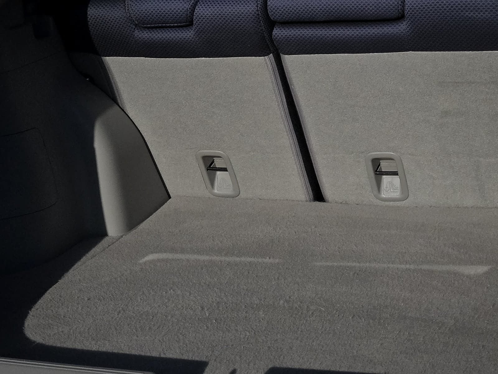 Used 2011 Honda Insight EX image 9
