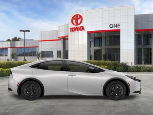 New 2026 Toyota Prius LE FWD image 15