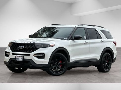Used 2021 Ford Explorer ST w/ Equipment Group 401A AWD/4WD image 2