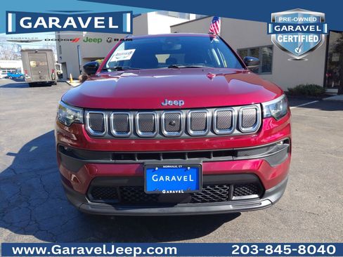 Used 2022 Jeep Compass Latitude image 32