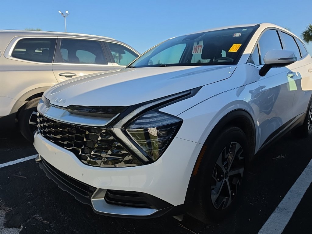 Used 2024 Kia Sportage EX FWD image 5