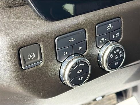 Used 2024 GMC Sierra 1500 Elevation w/ LPO, GMC Protection Package image 10