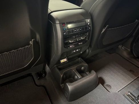 New 2026 Jeep Grand Cherokee L Limited AWD/4WD image 18