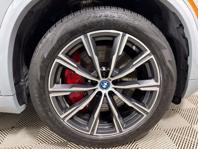 Used 2024 BMW X5 xDrive50e w/ Executive Package AWD/4WD image 23