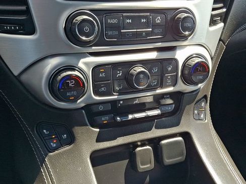 Used 2019 GMC Yukon SLT w/ Open Road Package AWD/4WD image 16