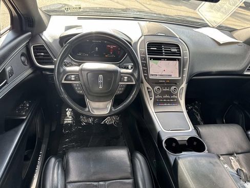 Used 2019 Lincoln Nautilus Reserve w/ Driver Assistance Package image 9