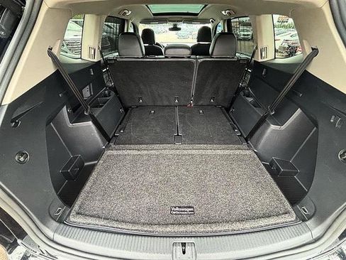 Used 2023 Volkswagen Atlas SEL AWD/4WD image 46