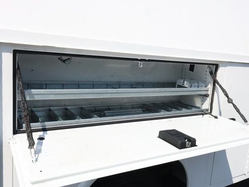 Used 2021 GMC Savana 3500 w/ Power Convenience Package RWD image 22