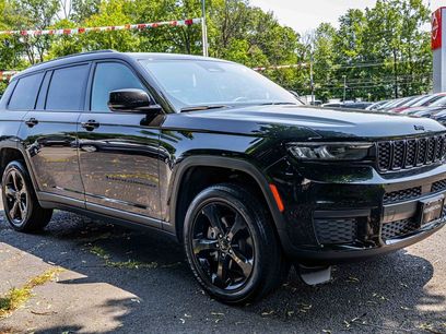 Used 2023 Jeep Grand Cherokee L Laredo