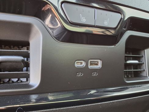 Used 2023 GMC Sierra 1500 AT4 w/ AT4 Premium Package image 33