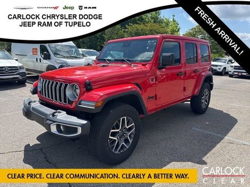Used 2025 Jeep Wrangler Unlimited Sahara AWD/4WD image 1