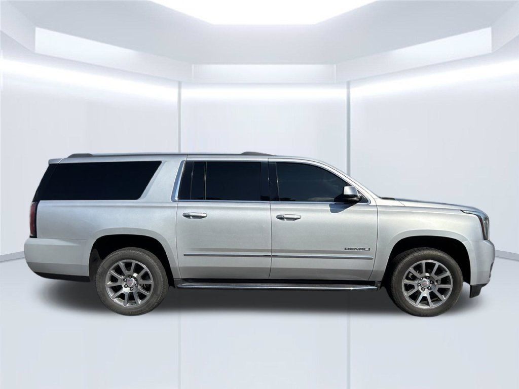 Used 2018 GMC Yukon XL Denali RWD image 7
