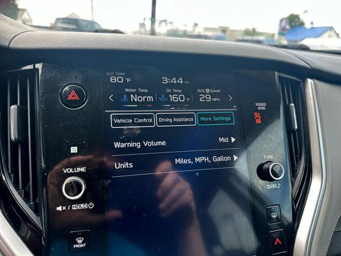 Used 2023 Subaru Outback Premium image 64