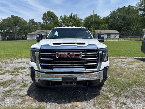 Used 2025 GMC Sierra 2500 SLE w/ SLE Value Package; AWD/4WD image 2