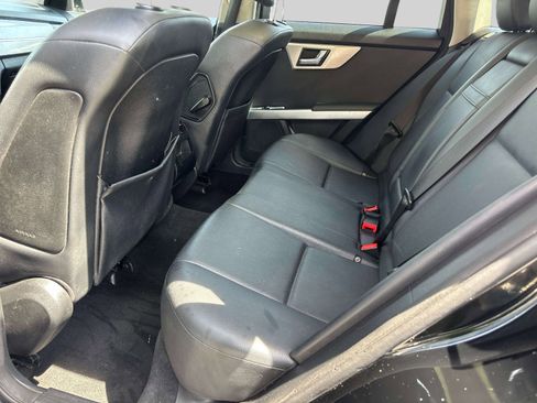 Used 2010 Mercedes-Benz GLK 350 4MATIC image 9