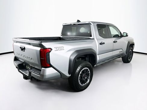Used 2025 Toyota Tacoma TRD Off-Road AWD/4WD image 9