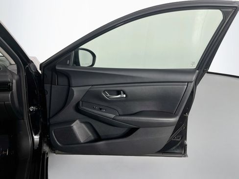 Used 2024 Nissan Sentra SV FWD image 28