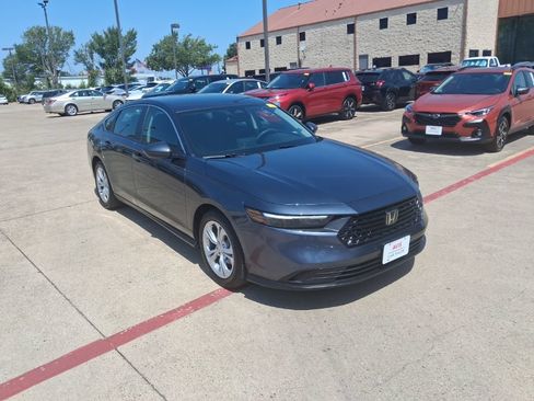 Used 2025 Honda Accord LX image 6
