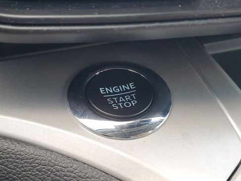 Used 2024 Ford Explorer XLT image 37