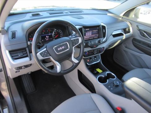 Used 2020 GMC Terrain SLT w/ Preferred Package image 15