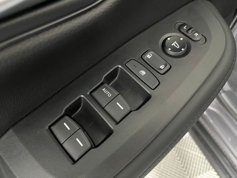 New 2026 Honda HR-V LX image 10