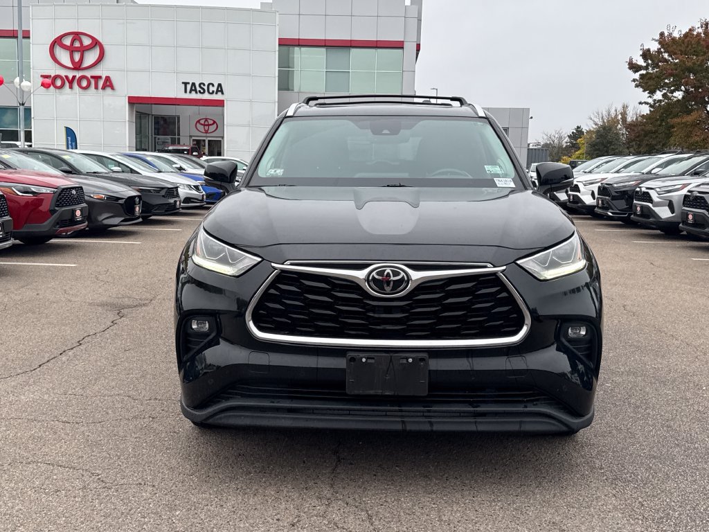 Used 2020 Toyota Highlander Limited AWD/4WD image 2