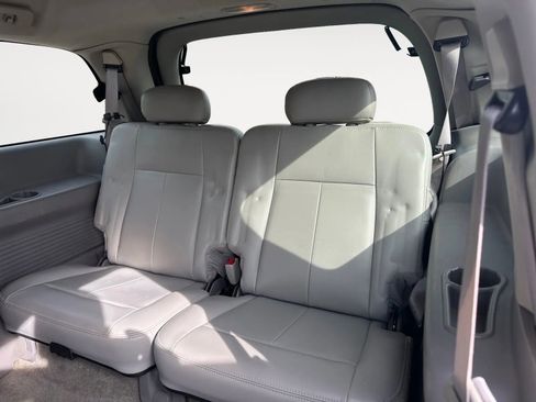 Used 2005 Chevrolet TrailBlazer EXT LT Extended Sport Utility 4D w/ Luxury Package image 15