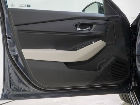 Certified 2025 Honda Accord SE image 16