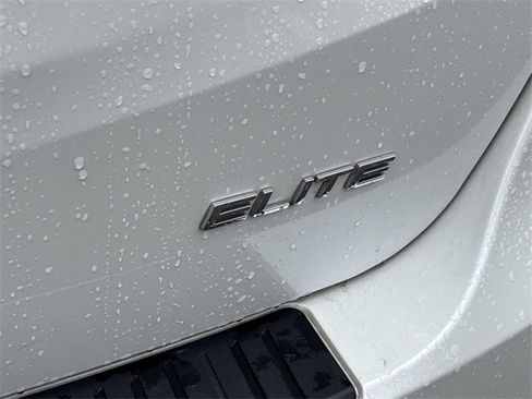 Used 2023 Honda Odyssey Elite image 12