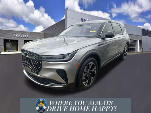 New 2026 Lincoln Nautilus Premier image 5