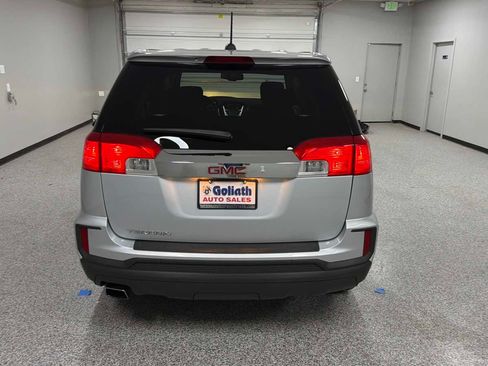 Used 2016 GMC Terrain SLE FWD image 4