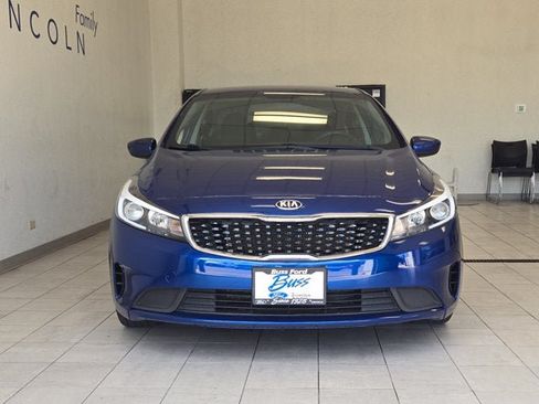 Used 2017 Kia Forte LX w/ LX Popular Package FWD image 2
